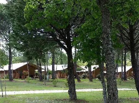 Camping Camping Le Lac De Thoux *