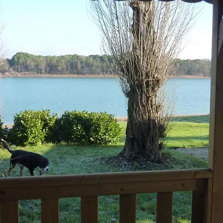 Camping Le Lac De Thoux Camping