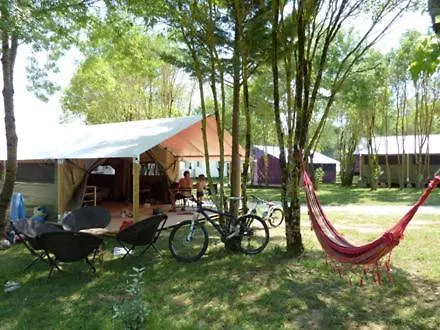 Camping Camping Le Lac De Thoux